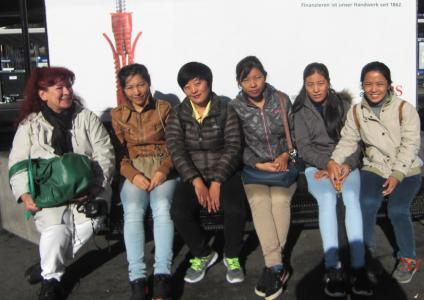 Katerina, Tsomo, Lhamo, Karma-Dolma, Sonam und Choentso