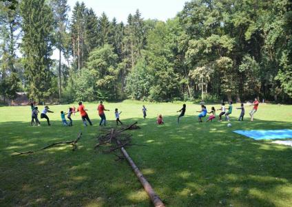 Jugendrotkreuz Zürich & AOZ Durchgangszentrum Regensbergstrasse